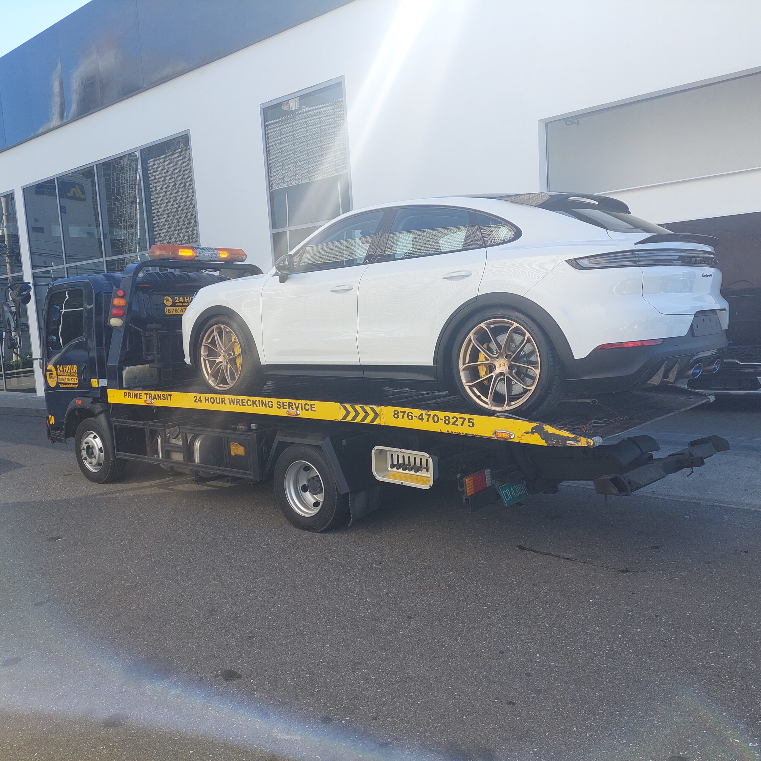 24 hour wrecker services in Kingston Jamaica